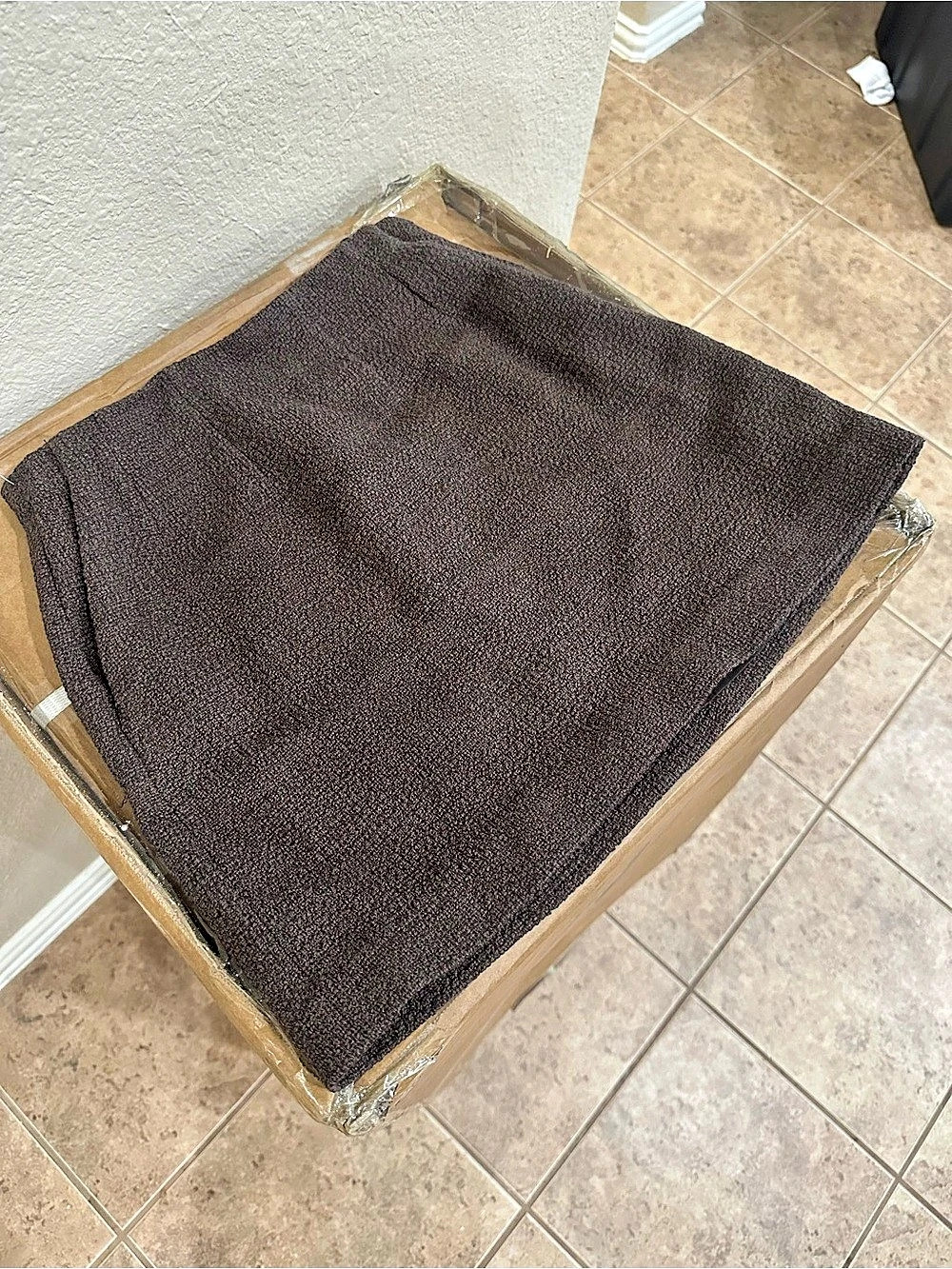 Babaton kinsley skirt in Brown Size 2 Like New
